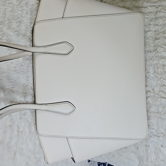 Michael Kors White Tote with Bear Charm Added EUC LIKE NEW - Picture 6 of 12